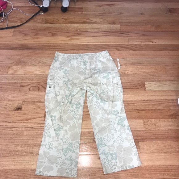 LIMITED TOO GIRLS FLORAL CAPRIS PANTS 14 - Picture 7 of 7